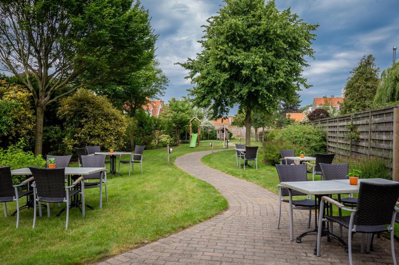 De Zonnetuin Bed & Breakfast De Haan Exterior photo